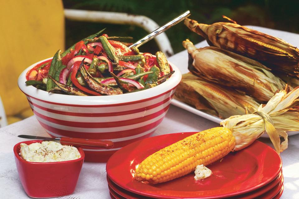 Pan-fried Okra, Onion, and Tomatoes