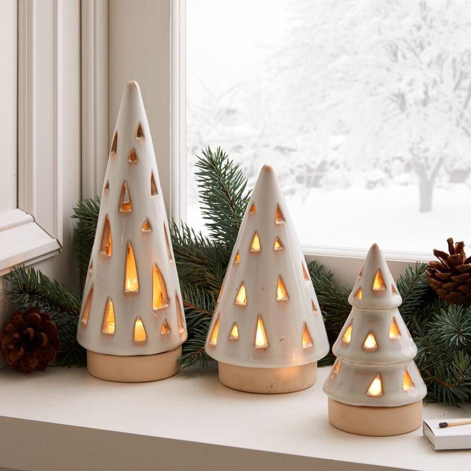 10) Ceramic Tea Light Christmas Trees