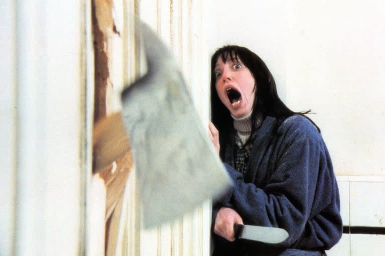 Shelley Duvall en la escena más recordada de El resplandor, que fue un verdadero suplicio para la actriz debido a las exigencias del director Stanley Kubrick