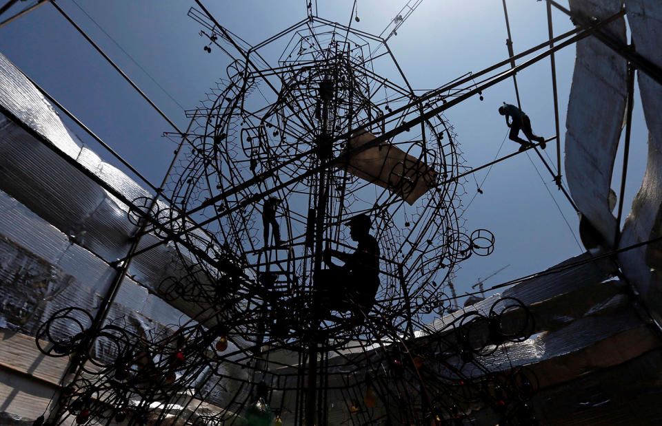 Preparations for Vesak Day celebrations in Colombo