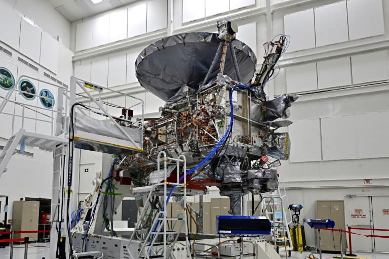 La sonde spatiale Clipper de la NASA au Jet Propulsion Laboratory de Pasadena, en Californie, le 11 avril 2024 (Frederic J. Brown)