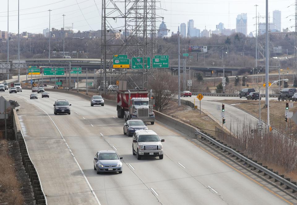 A controversial plan to expand I-94 on Milwaukee's west side will be the subject of two public input meetings scheduled for Dec. 8 and Dec. 9.
