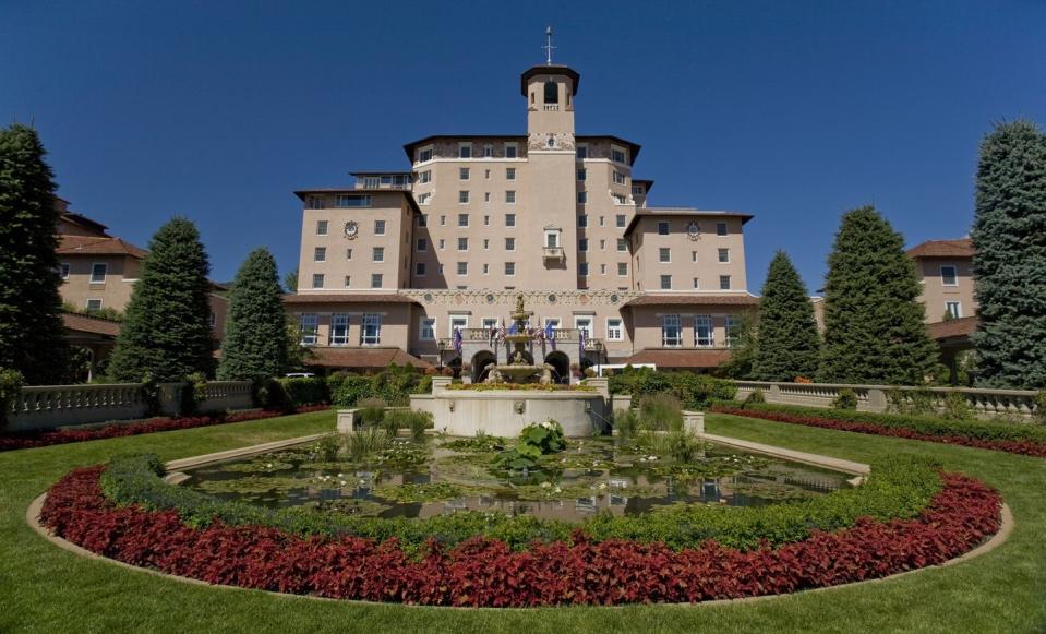 broadmoor hotel and resort