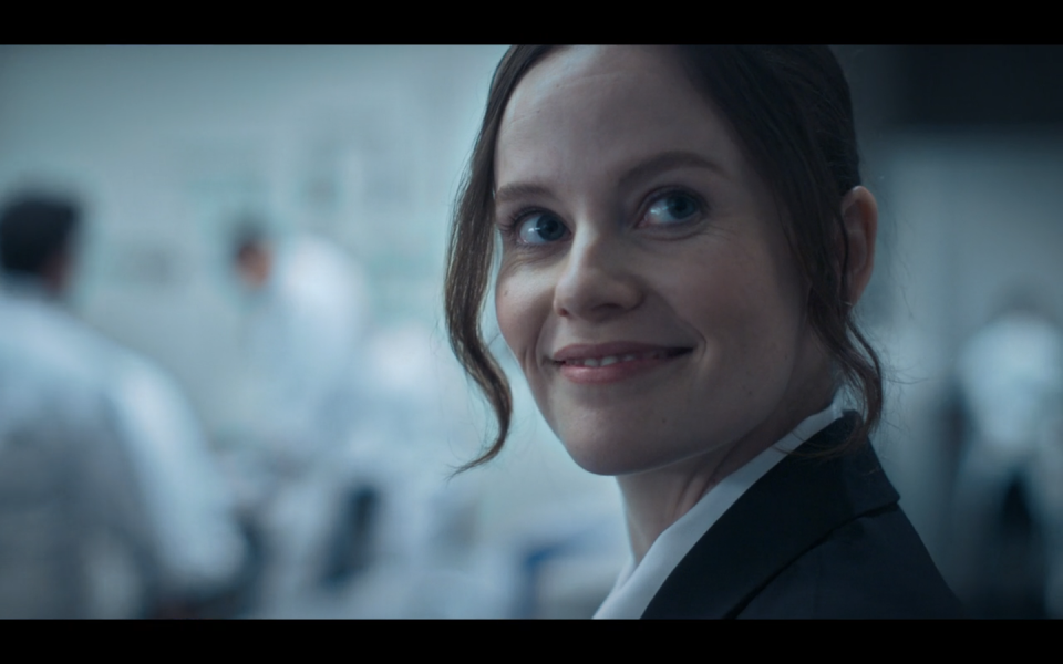 sarah ramos as jessica in fx's the bear