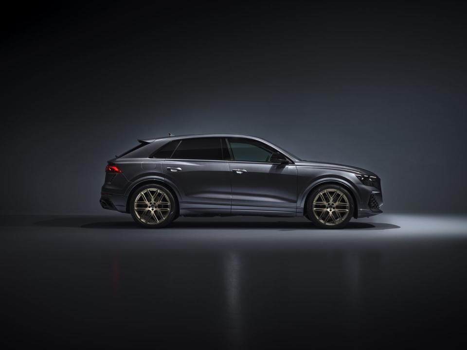 2025 audi rs q8 performance