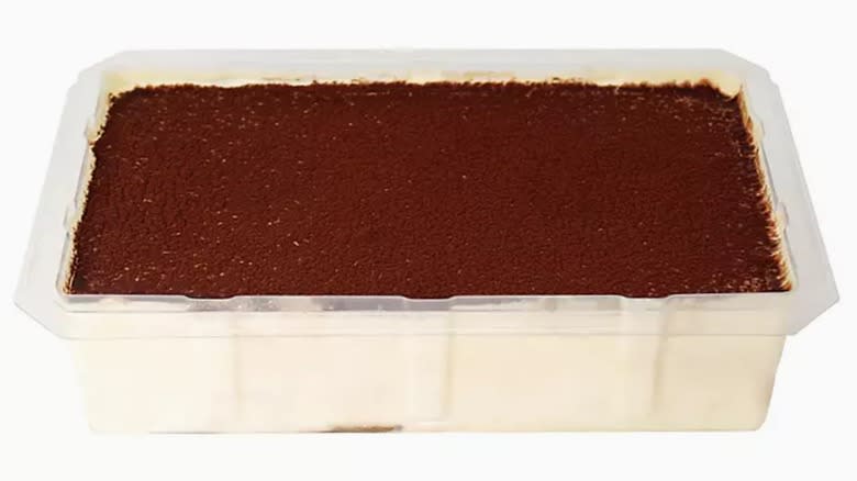Tiramisu cake in container
