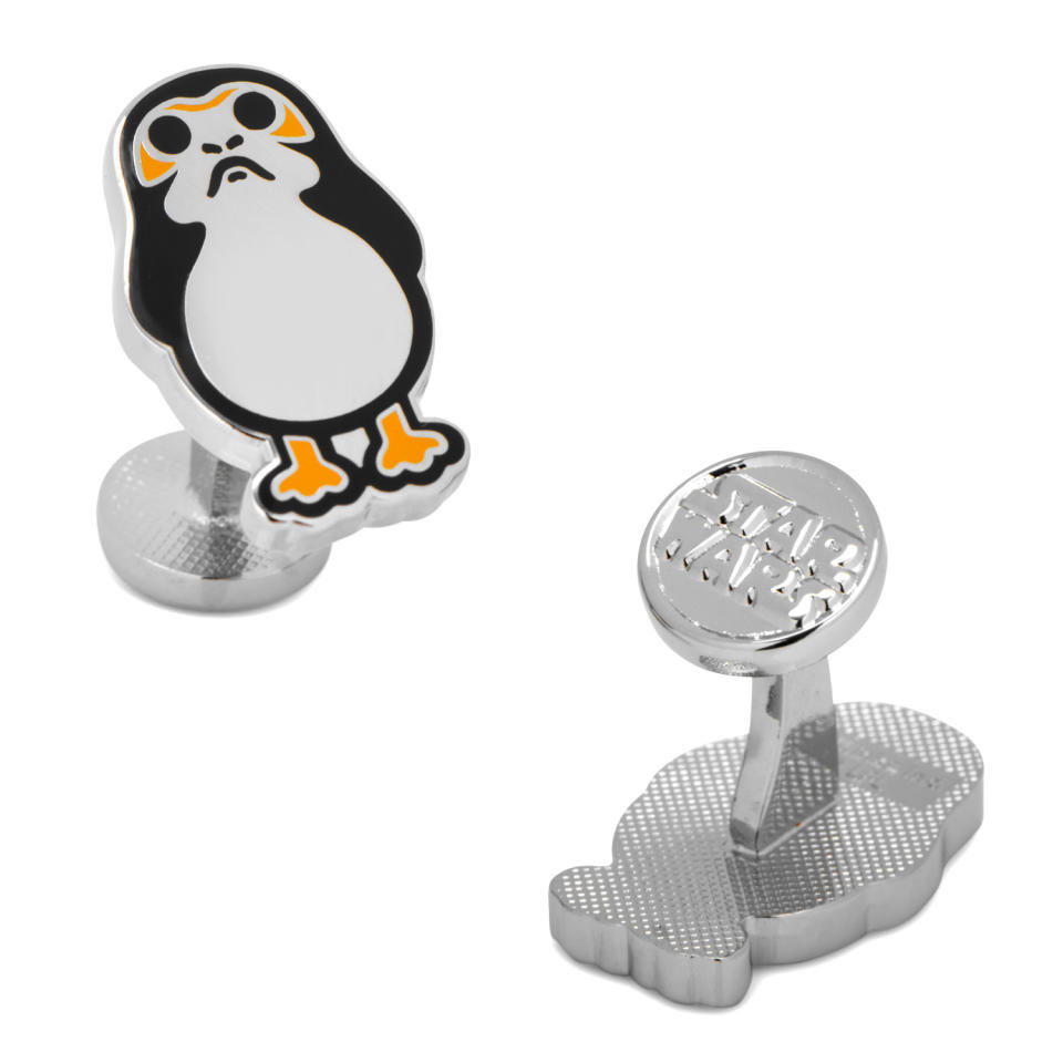 <p>Show up to a holiday party in style with these $65 beauts via Cufflinks.com. </p>