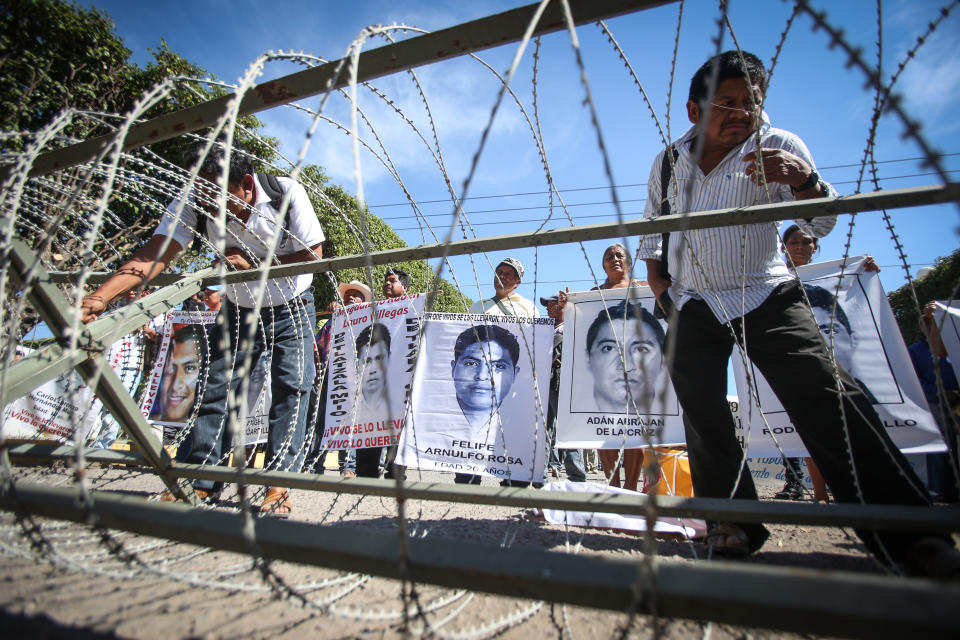 "He tried to silence the violence," Mexican journalist Anabel Hern&aacute;ndez said about President Enrique Pe&ntilde;a Nieto<strong>.&nbsp;</strong>&nbsp;"If you follow official figures for disappearances, for kidnappings, for homicide, you know that deaths remain at very, very high levels in Mexico.&nbsp; (Photo: Anadolu Agency via Getty Images)