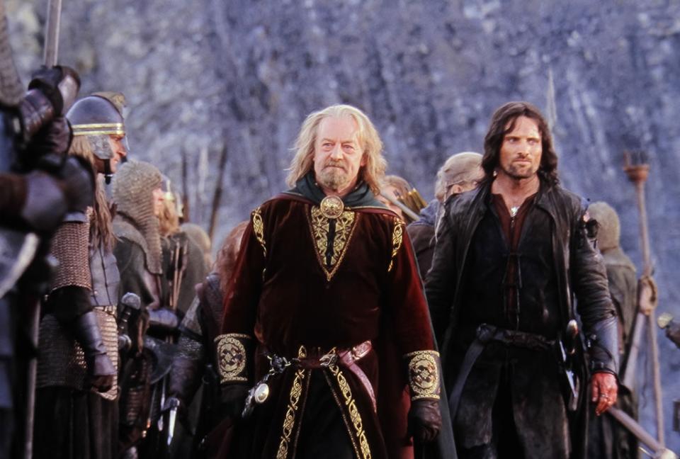 Bernard Hill, Viggo Mortensen, 2002