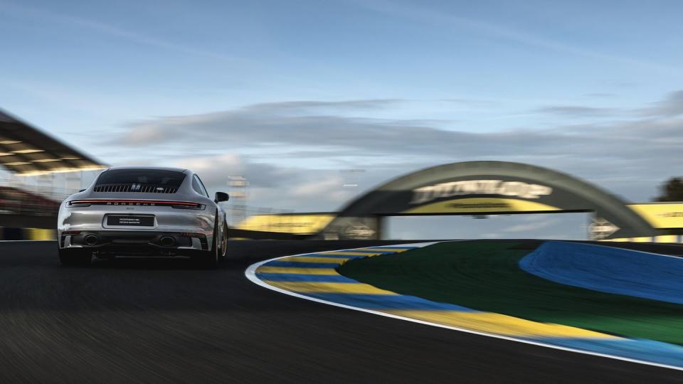 2023 porsche 911 gts le mans centenaire edition on track dunlop tire at le mans