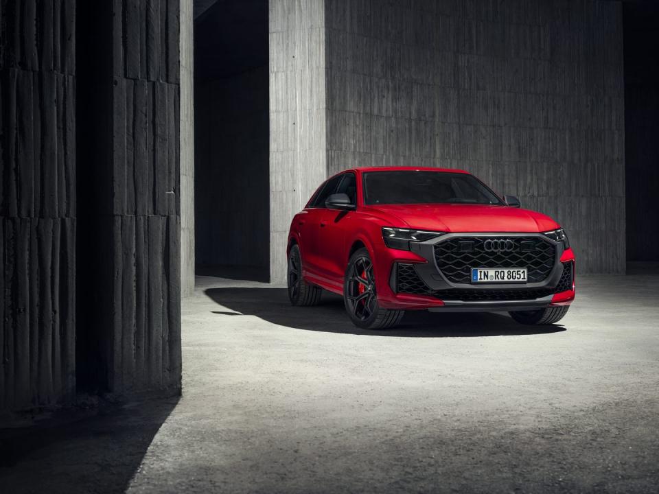 2025 audi rs q8 performance