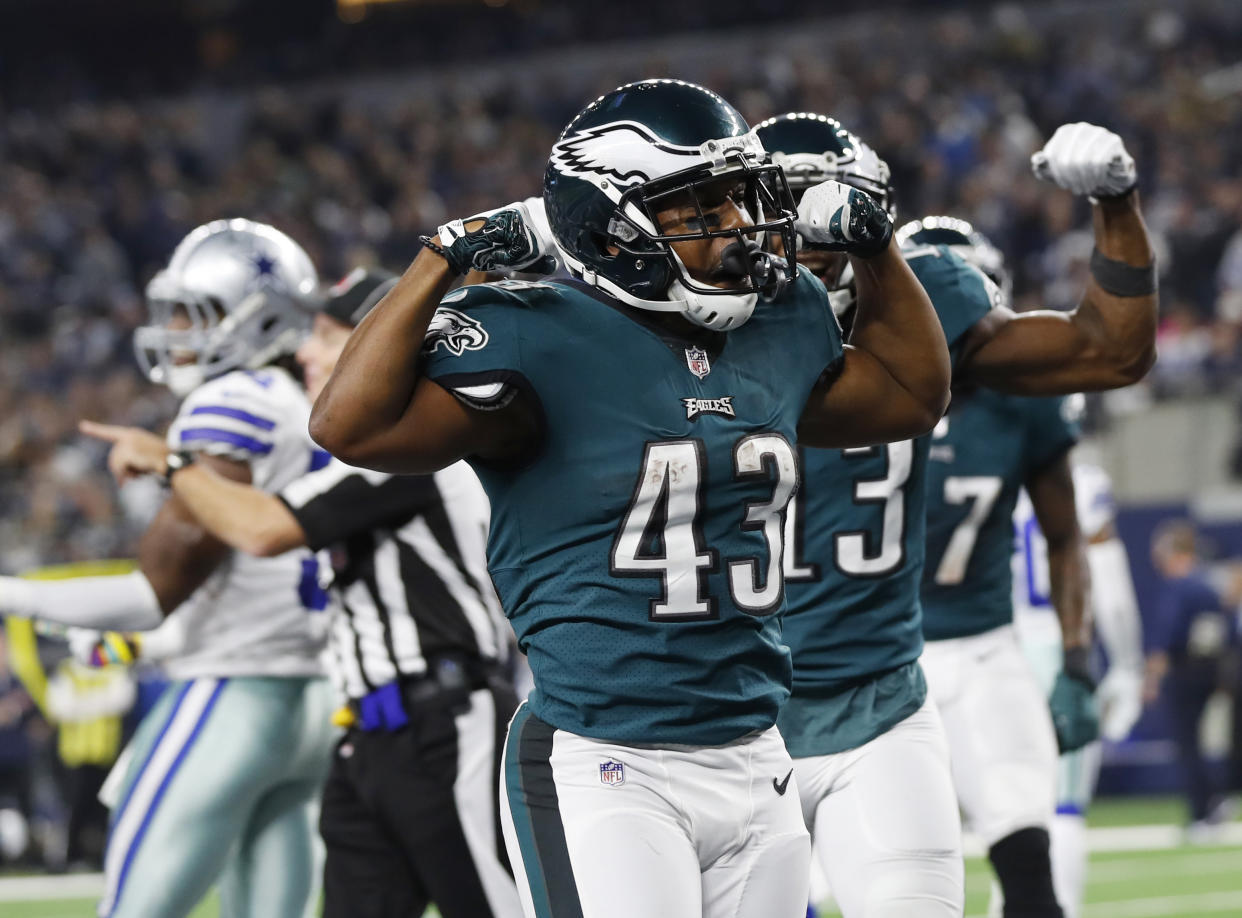 Philadelphia Eagles running back Darren Sproles (43) has been a key contributor to his team's offense since returning from injury. (AP)