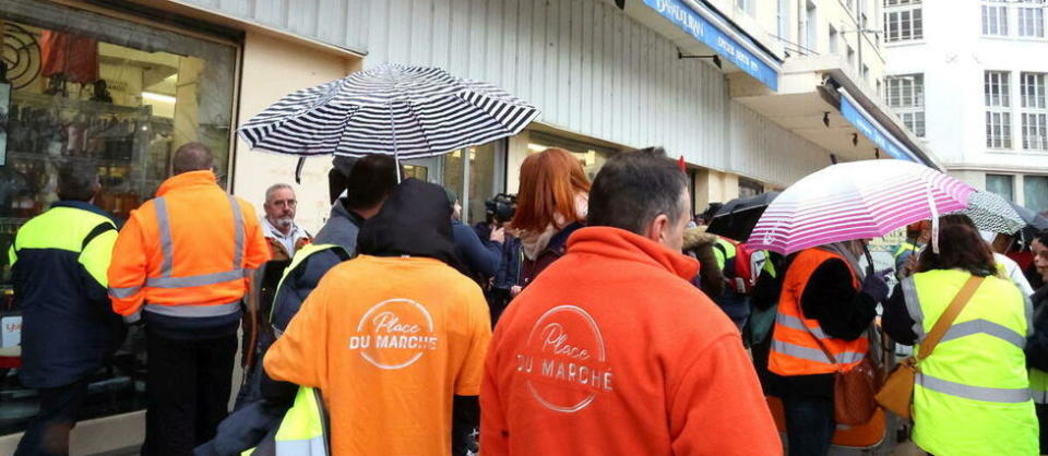 Des centaines de salariés ont manifesté contre la liquidation judiciaire de l’entreprise de livraison.   - Credit:Richard MOUILLAUD / MAXPPP / PHOTOPQR/LE PROGRES/MAXPPP