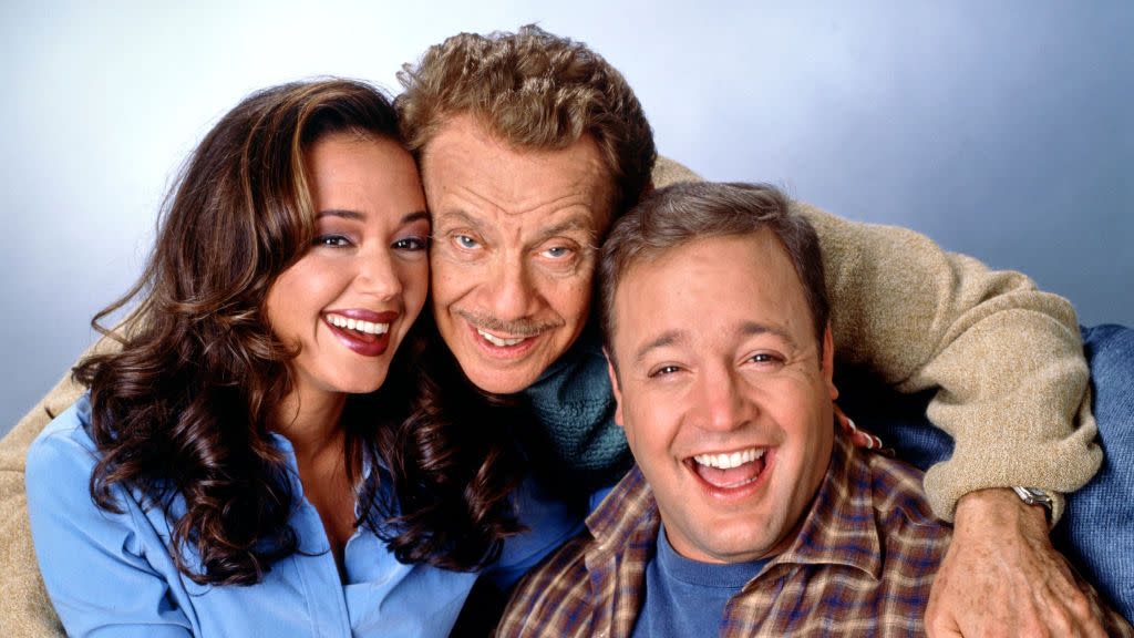 los angeles september 21 the king of queens a cbs television sitcom premiere episode broadcast september 21, 1998 pictured from left is leah remini as carrie heffernan, jerry stiller as arthur spooner, kevin james as doug heffernan photo by cbs via getty images