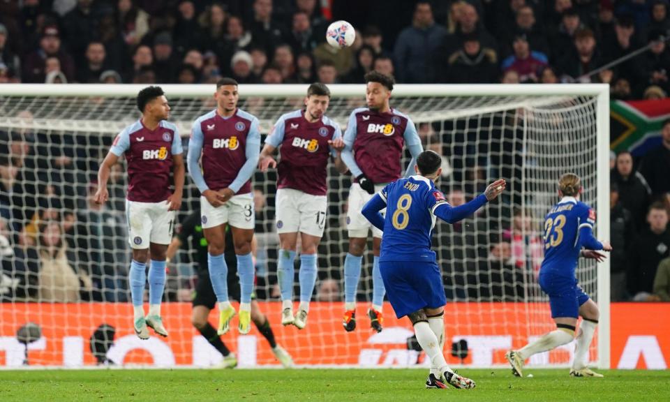 <span>Enzo Fernández’s perfectly placed free-kick puts Chelsea 3-0 ahead.</span><span>Photograph: David Davies/PA</span>