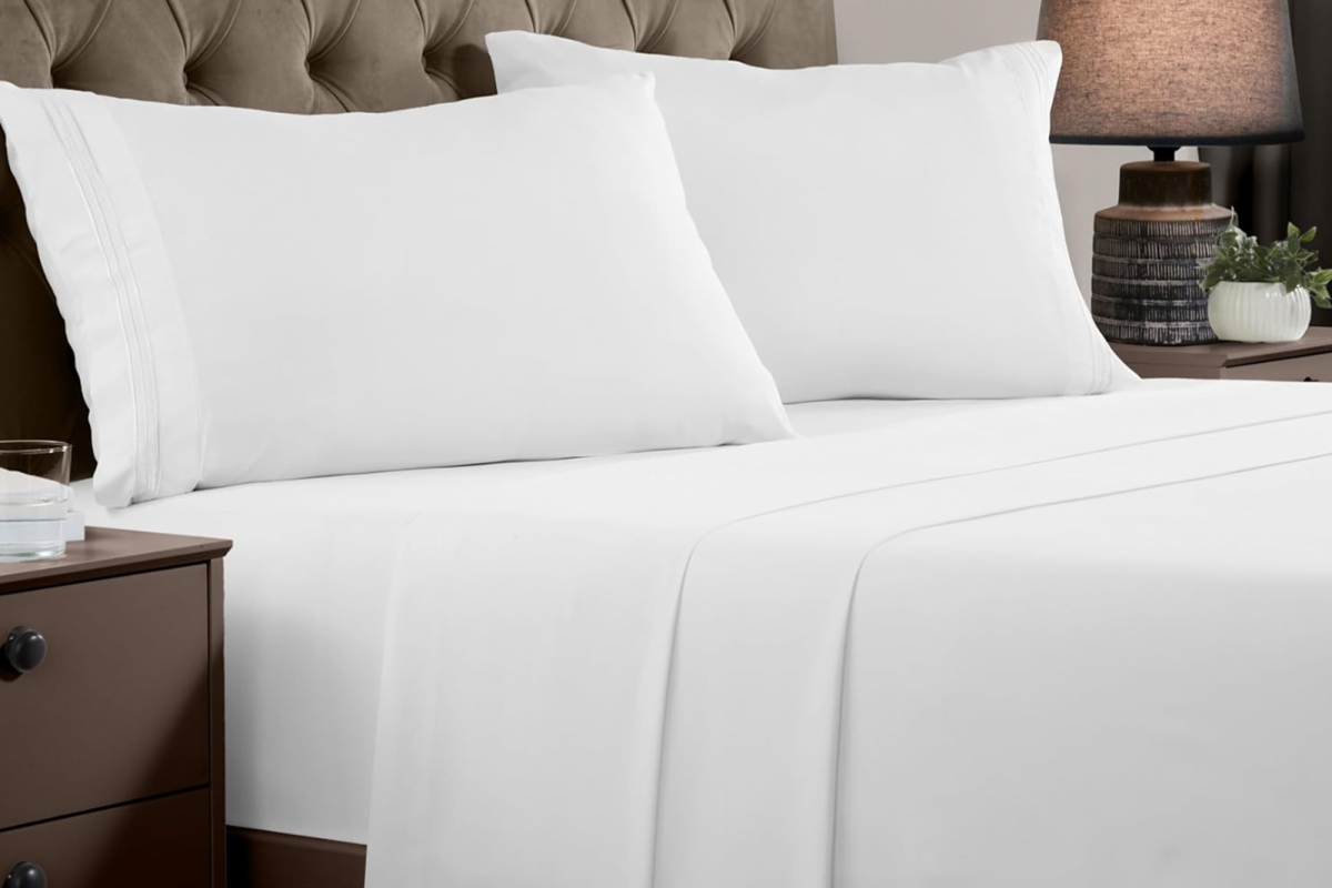This ‘Soft and Smooth’ Bed Sheet Set Has Over 255,000 5-Star Reviews ...