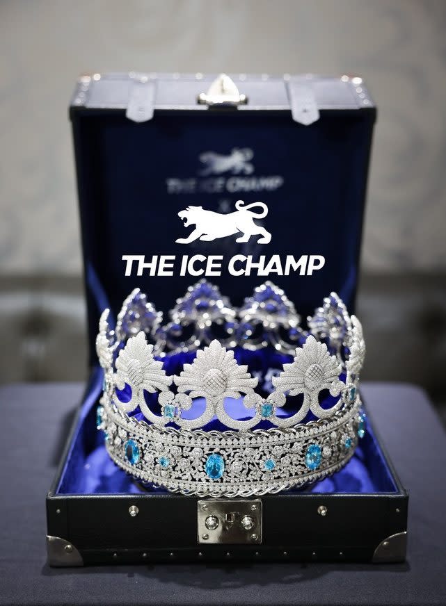 Ryan Garcia's custom crown