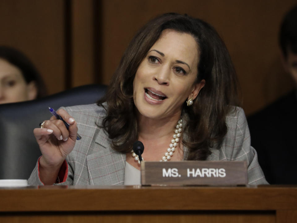 Zu guter Letzt gibt es noch mal Frauenpower: Die kalifornische Senatorin Kamala Harris gilt bei vielen Demokraten als große Hoffnungsträgerin und als Geheimwaffe im Kampf gegen Trump. (Bild-Copyright: (Bild-Copyright: J. Scott Applewhite/AP Photo)