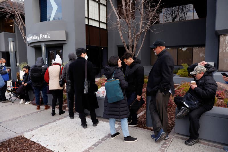 FILE PHOTO: Silicon Valley Bank branch in Santa Clara, CA