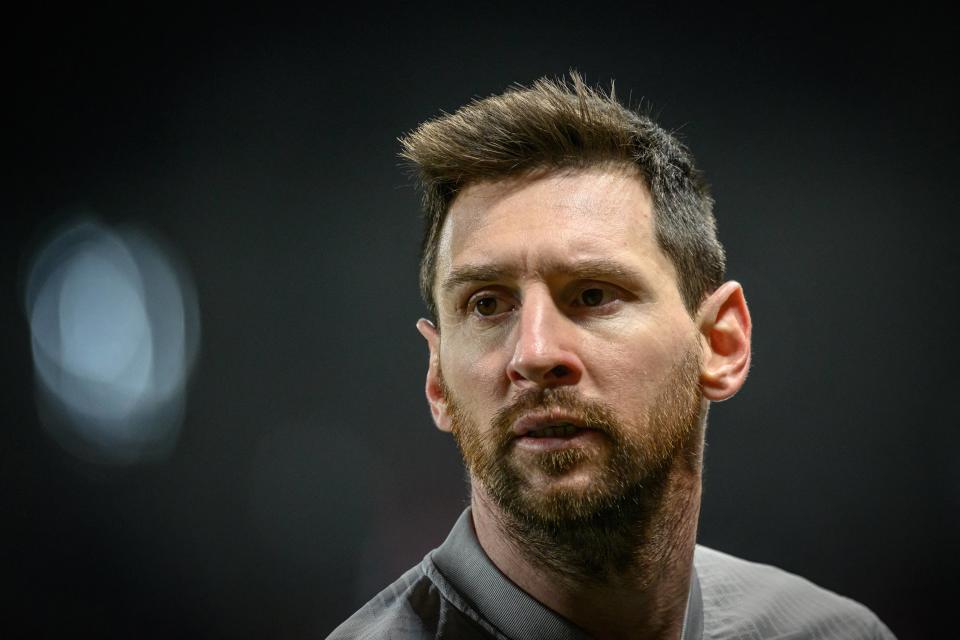 Messi aún no ha renovado su contrato con el PSG y las partes interesadas están mirando el contrato del argentino.  Foto: Loïc Venance/AFP vía Getty Images