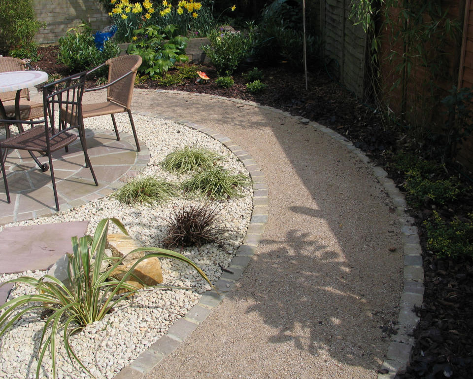 4. Go for a DIY gravel path