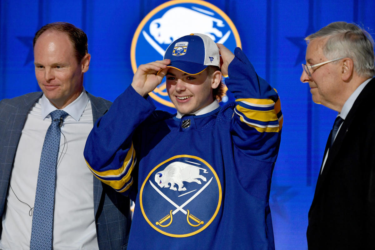 Sabres first-round pick Zach Benson: 'Big Josh Allen fan'