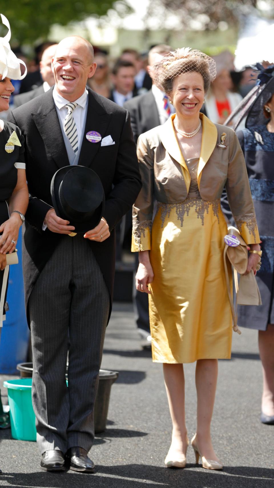 Laughing off an embarrassing wardrobe malfunction with her son-in-law