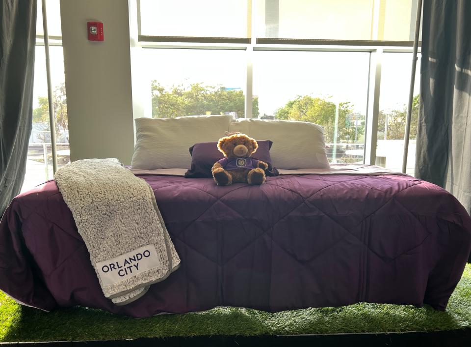 Orlando City and Orlando Pride joined the furniture company to host a giveaway party for families in the community.