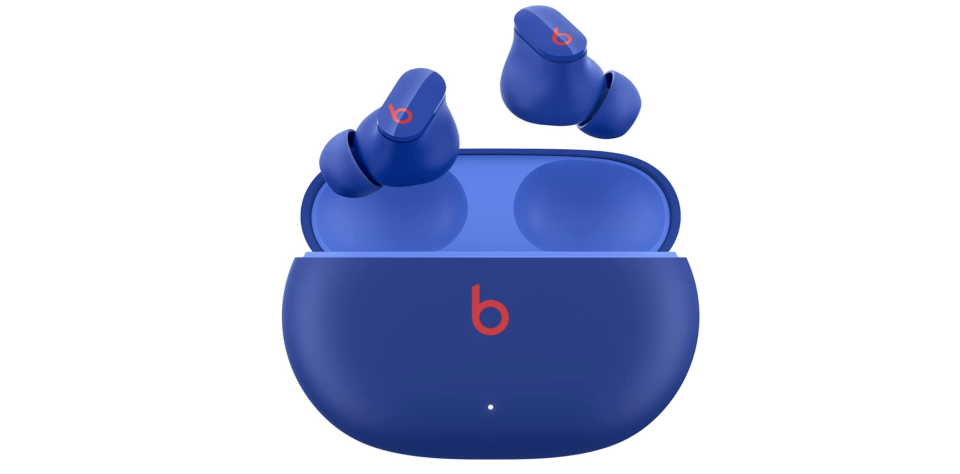 Audífonos true wireless Beats Studio Buds con cancelación de ruido. Imagen vía Amazon. (Foto: Amazon)