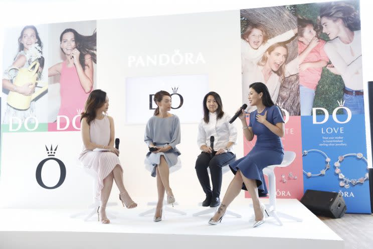 L-R (starting second from left): Blogger Andrea Chong, chef Janice Wong, actress Belinda Lee at PANDORA's DO campaign launch (Photo: PANDORA Singapore, Mercury PR)