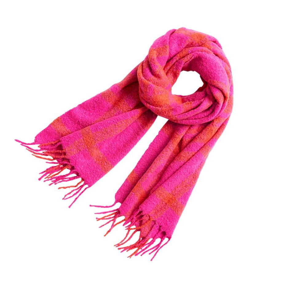 Gap Scarf