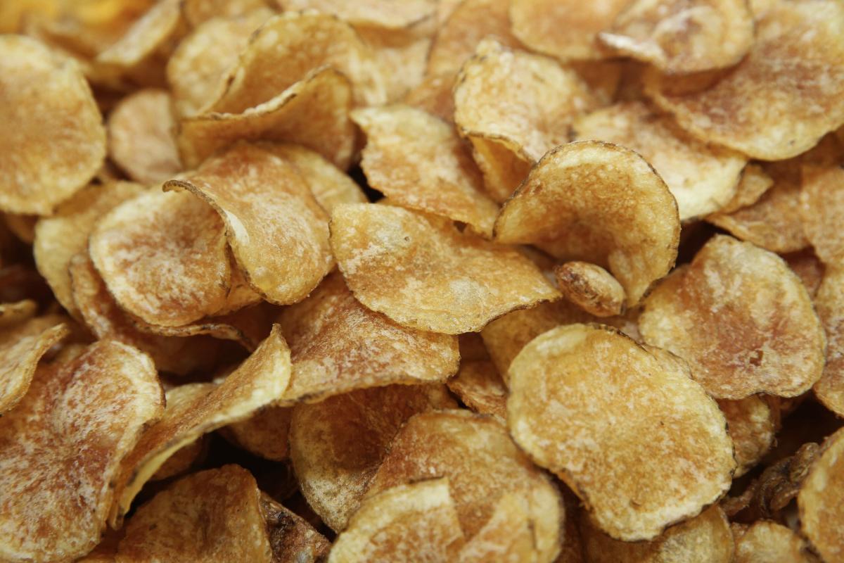 Mashed Exclusive Poll Uncovers Fans' Favorite Brand Of Potato Chips - Yahoo  Sports