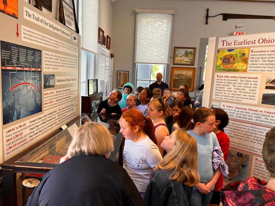 Bataan fourth grade students visit Union Chapel Museum.