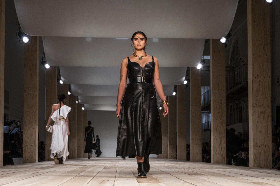 PARIS, FRANCE - SEPTEMBER 30: Jill Kortleve walks the runway during the Alexander McQueen Womenswear Spring/Summer 2020 show as part of Paris Fashion Week on September 30, 2019 in Paris, France. (Photo by Peter White/Getty Images)