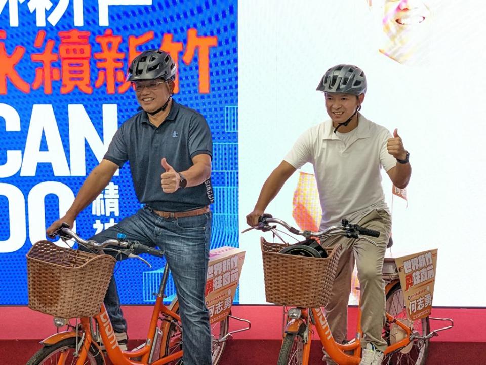 國民黨新竹市長候選人林耕仁六日召開記者會、宣布公共共享E-bike政策，強調從推動綠能、共享的E-bike，堆砌一座舒適減壓的宜居城市。  (記者曾芳蘭攝)