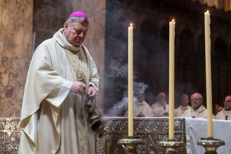 El nuncio apostólico, Miroslaw Adamczyk, encabezó la misa de apertura de la asamblea del Episcopado, en la que se celebraron los diez años del pontificado de Francisco