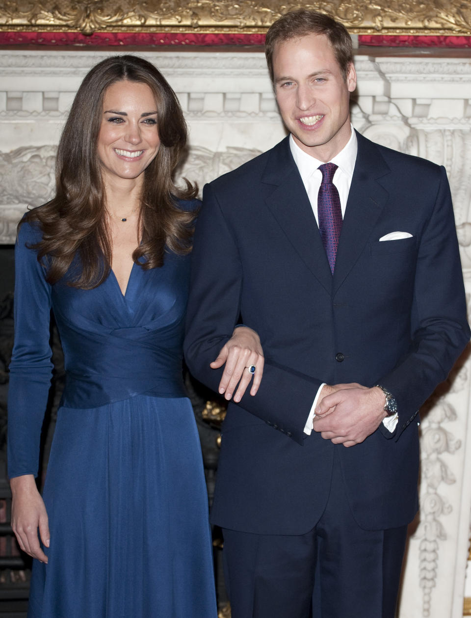 Prince William and Kate Middleton during a photo call&nbsp;to mark their engagement. (Photo: Mark Cuthbert via Getty Images)