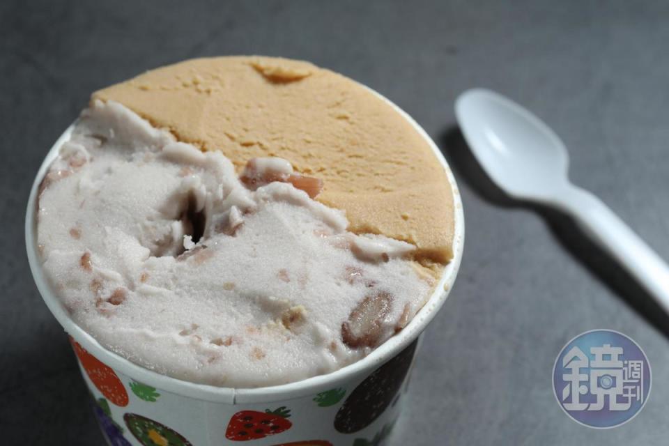 「花生花豆冰」是史法蘭最推的組合。（40元／杯）