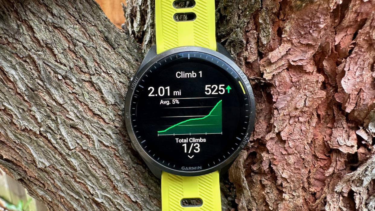  The Garmin Forerunner 965 showing an upcoming climb in a hike view. 