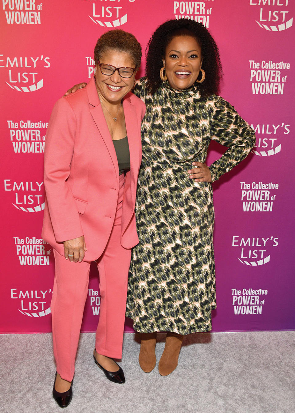 Bass with actress Yvette Nicole Brown (right) at a March 22 Oscars event hosted by Emily’s List, which backs female candidates who support abortion rights. - Credit: Araya Doheny/Getty Images