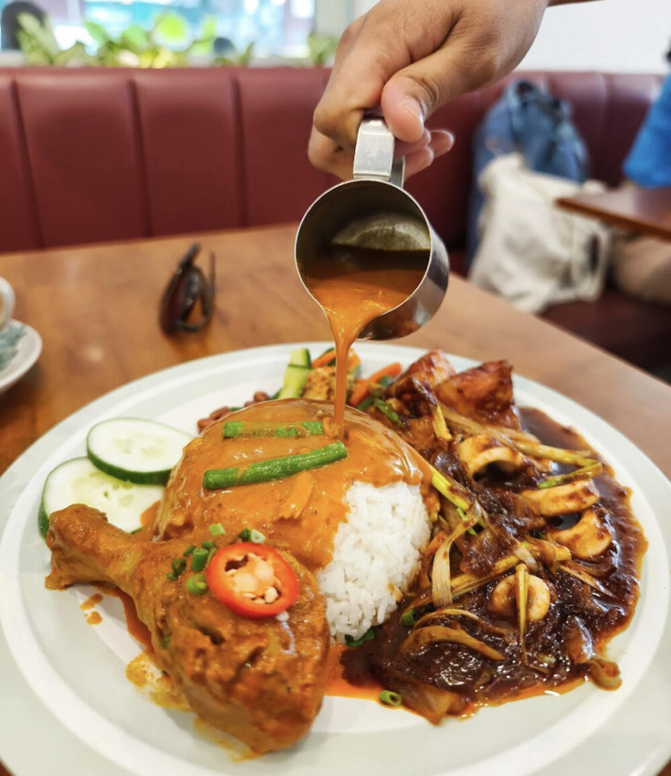 Hock Kee Kopitiam - Nasi Lemak Banjir