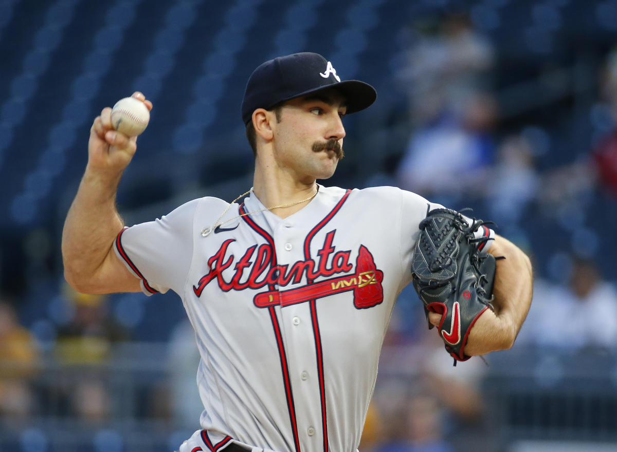 Braves working to add starting pitcher before trade deadline, per