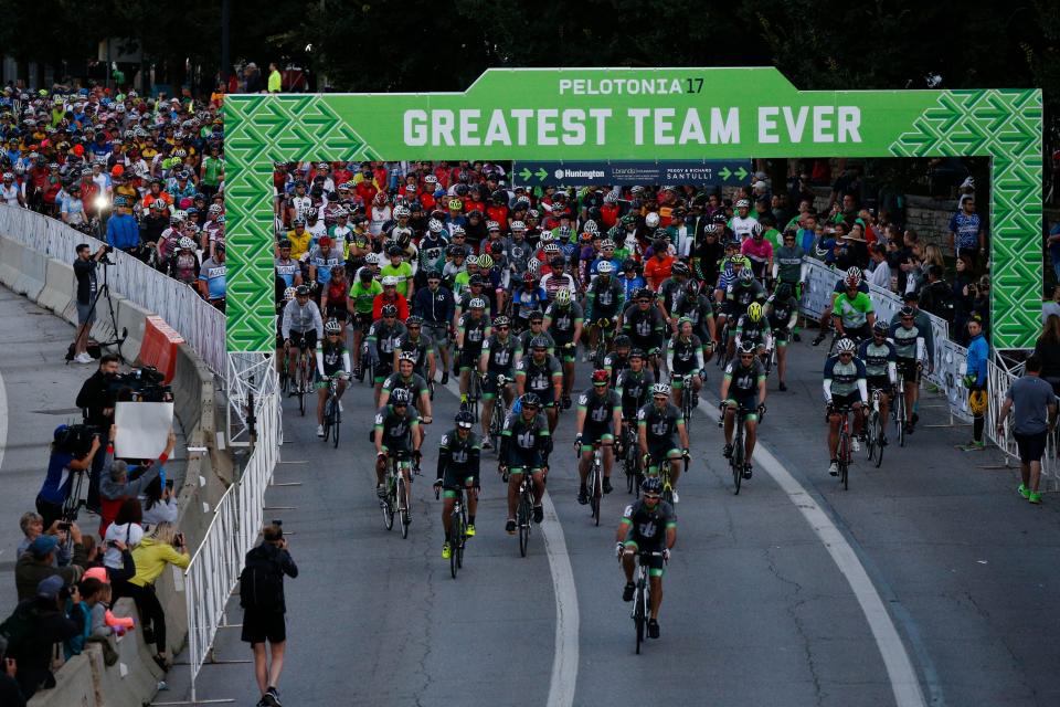 Riders begin Pelotonia in 2017.