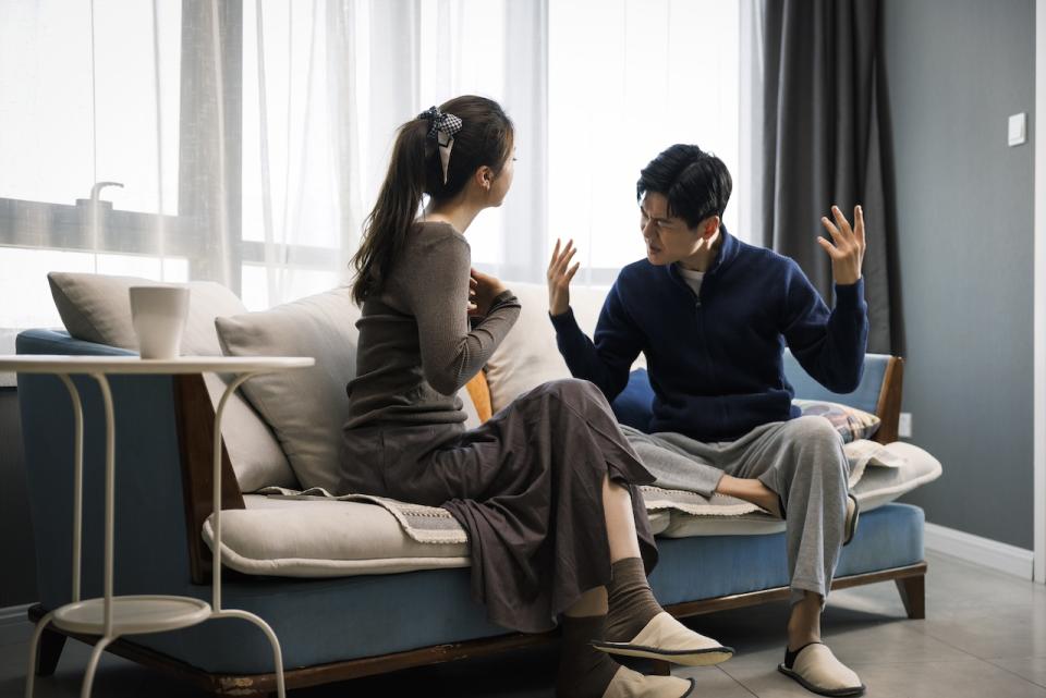 結婚多年，明知丈夫不適合，該離婚嗎？別習慣了厄運而不去改變，被動的人最沒有運氣｜玄來愛情