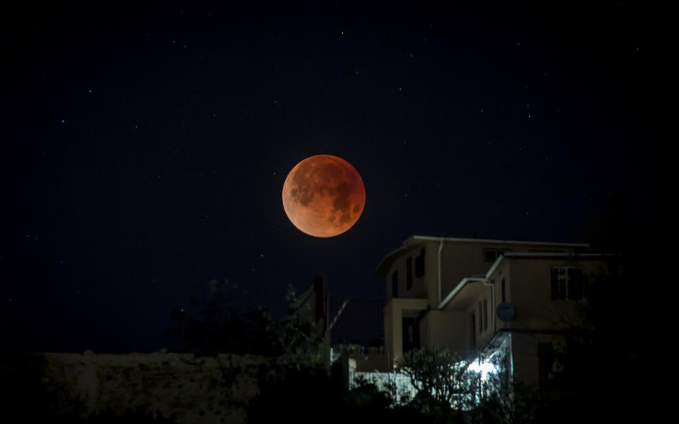 FOTOS: Así se vio la superluna "azul de sangre" en Tijuana