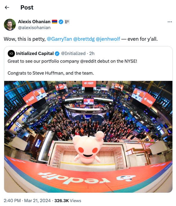 Screenshot of a twitter post made by Alexis Ohanian calling out Initialized Capital for not congratulating him by name for Reddit's IPO.