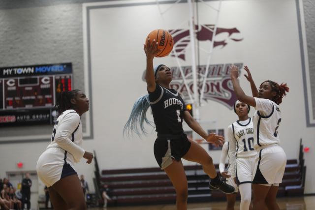 Teniya Morant, Ja Morant's sister, receives offer from Mississippi