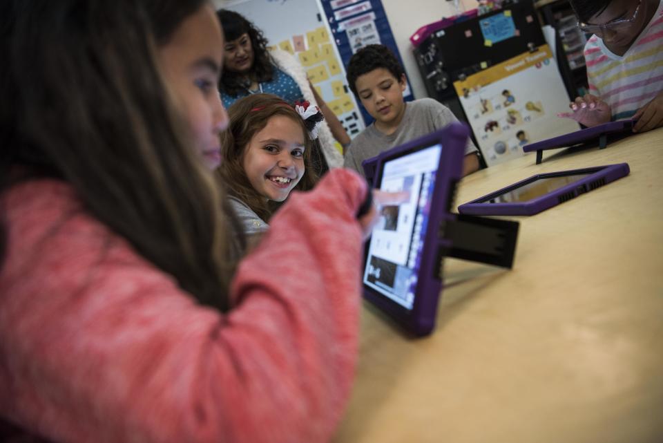 Elementary school students in class during HuffPost's visit to the Albuquerque Sign Language Academy.