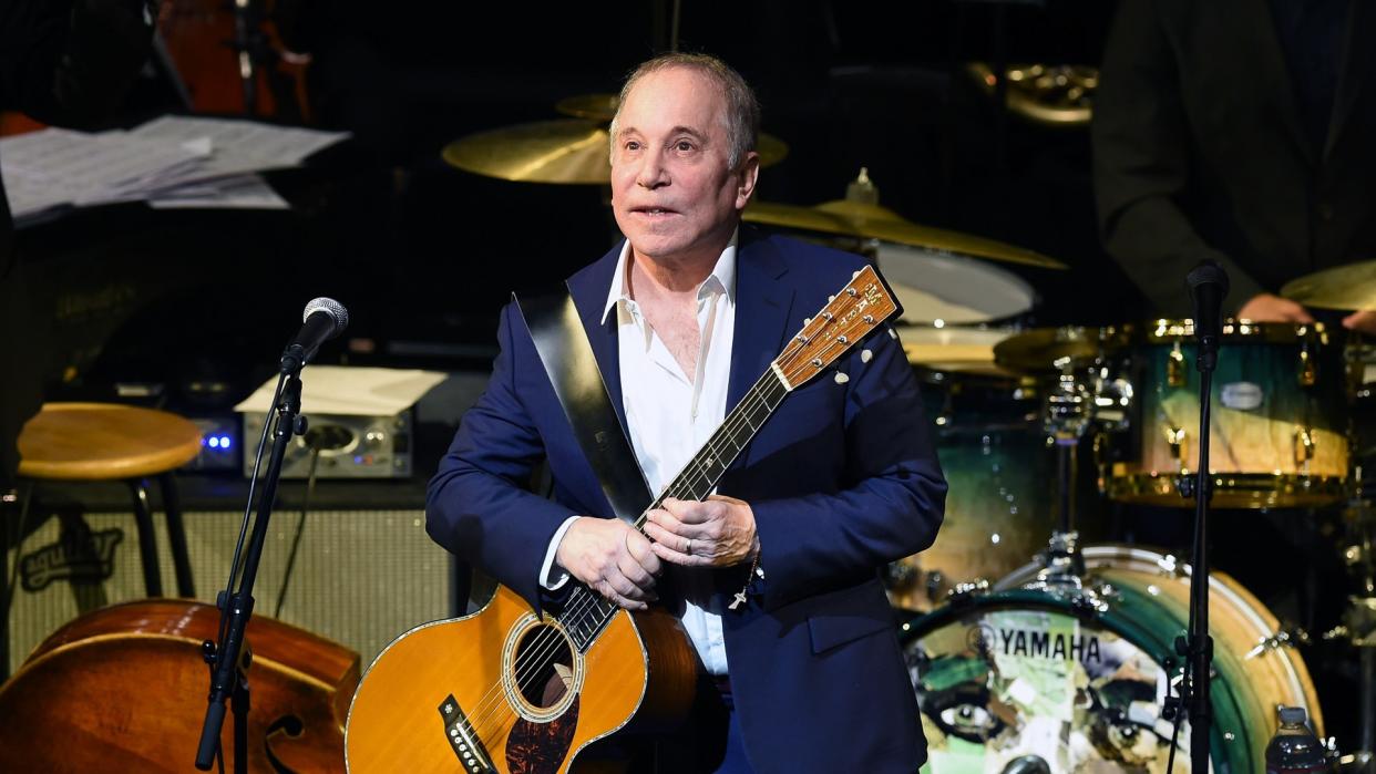 NEW YORK, NY - JANUARY 20:  Paul Simon performs onstage during The Nearness Of You Benefit Concert at Frederick P.