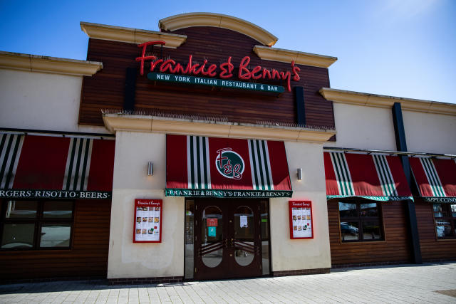 Coronavirus Frankie and Benny s owner shuts 125 sites as 3 000